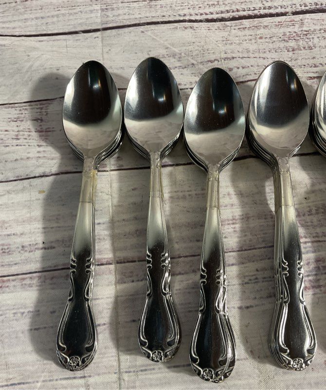 New Walco Stainless Steel Set Of 36 Spoons Kitchen Flatware