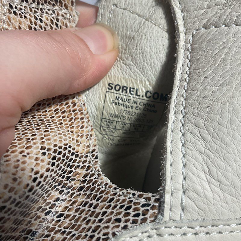 Sorel Joanie II Lace Up Grey Snake Print Gladiator Sandal Women Size 10 *DAMAGE*