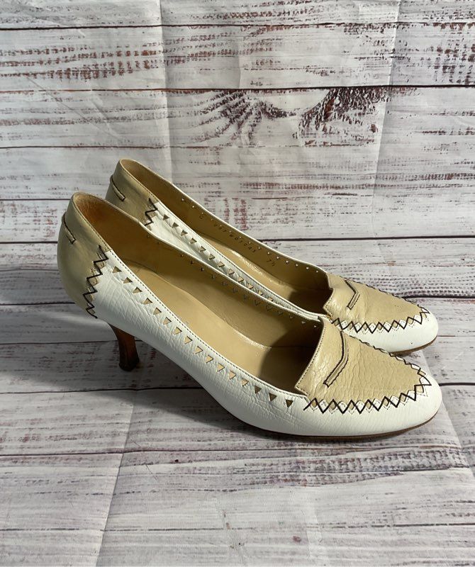 Bruno Magli Women's Tan & White Leather Kitten Heels Size 7.5 B Made in Italy
