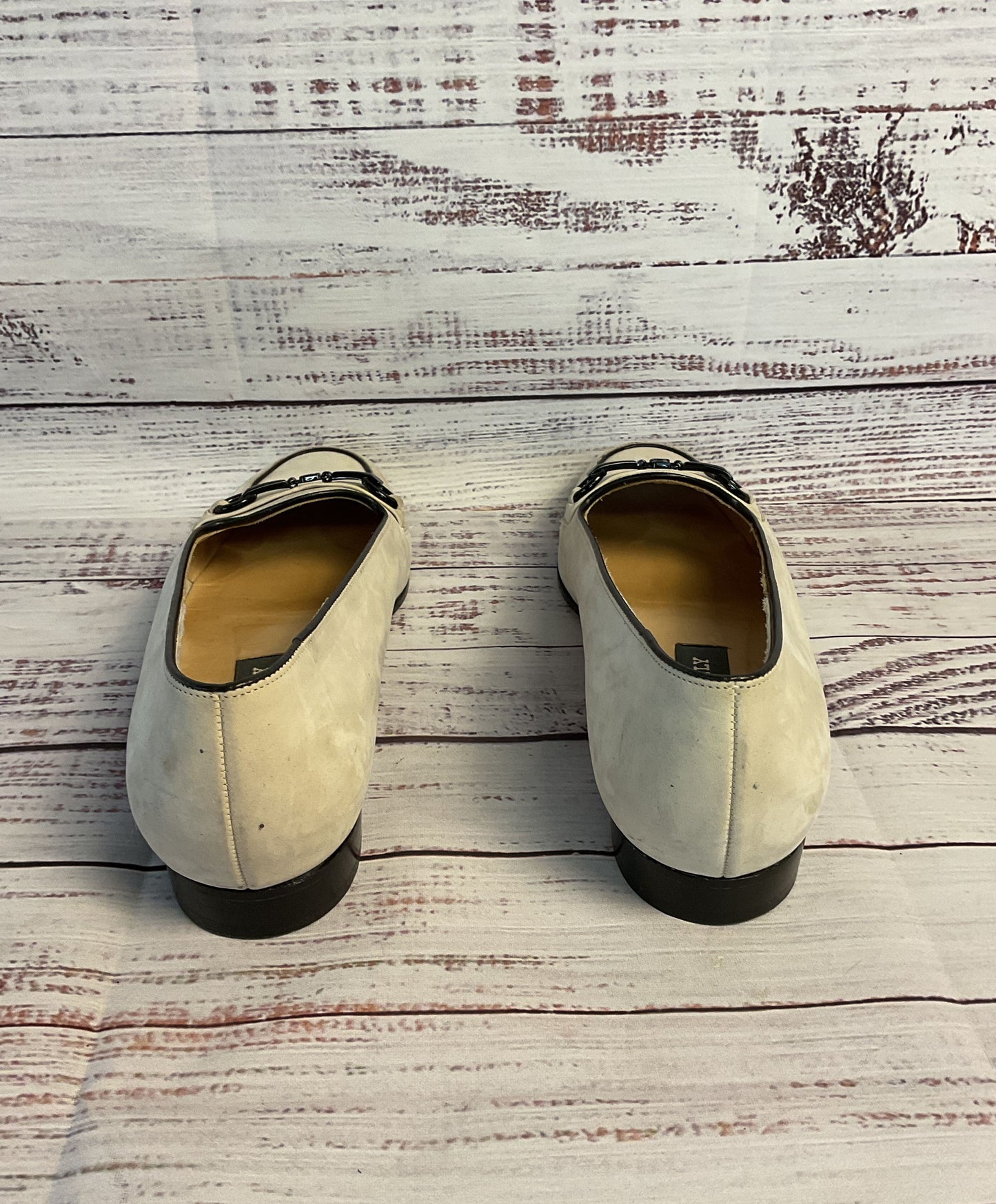 Women's Bally Off White Loafer Flat Size 8