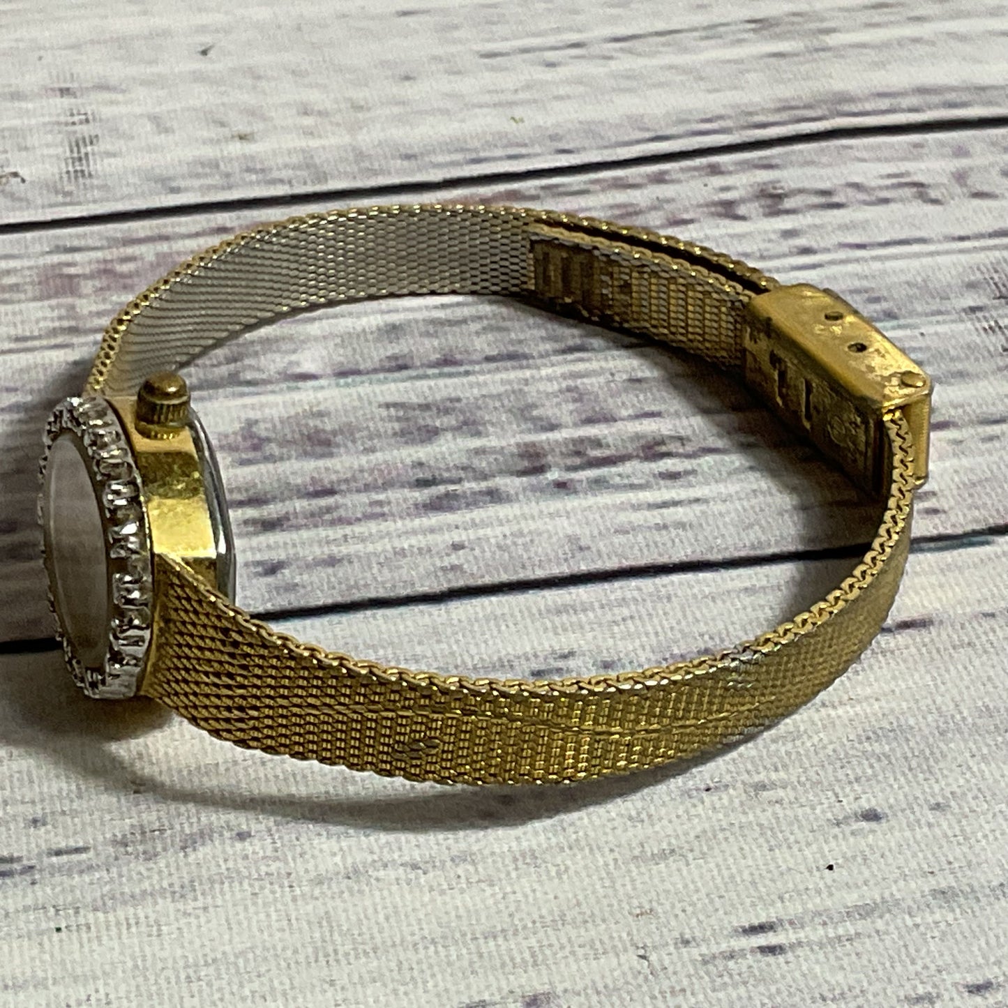 VTG. GRUEN Women's Gold Tone Diamond Accent Mesh Band Watch