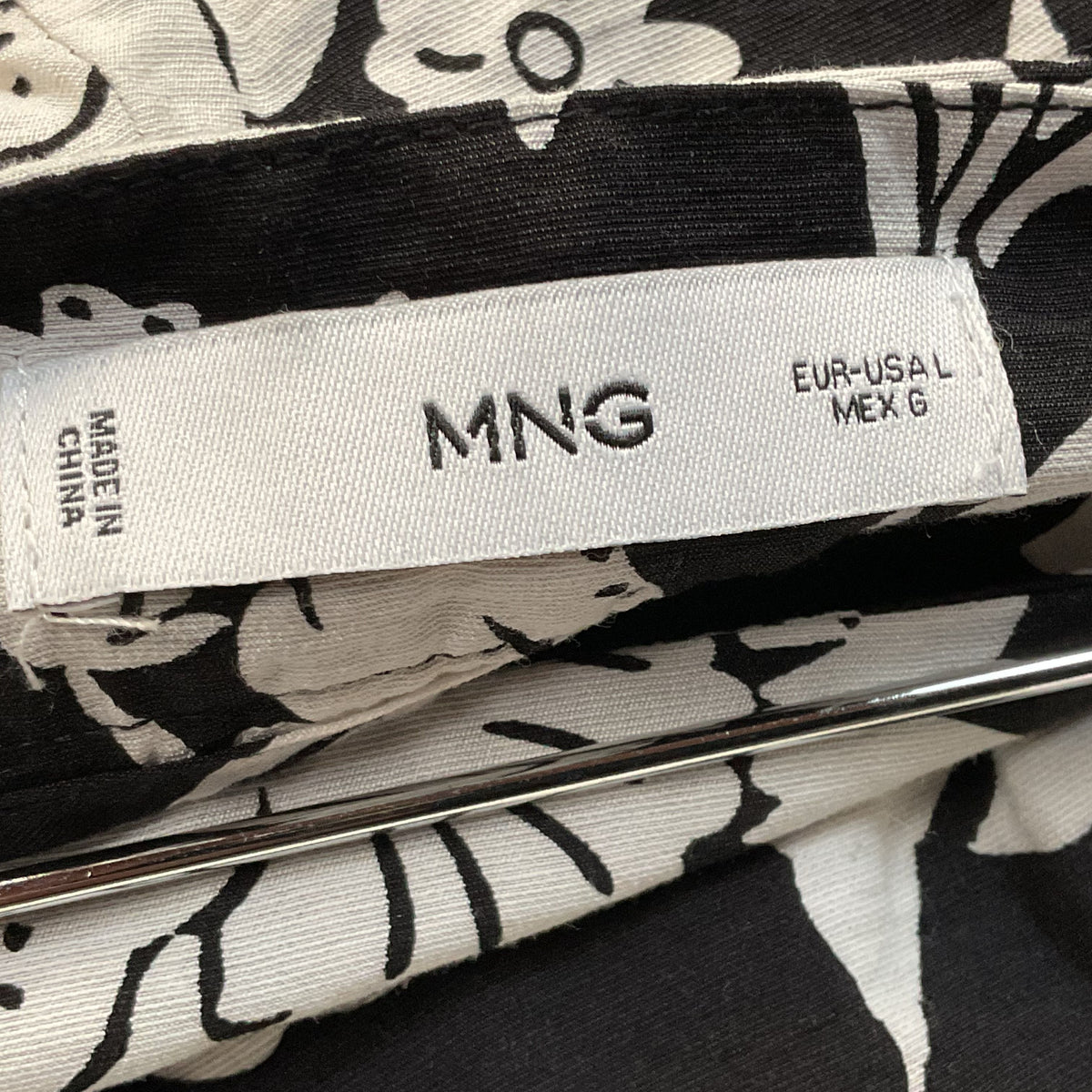 MNG Women's Black White Floral Print Side Zip Wide Leg Pants- SZ L