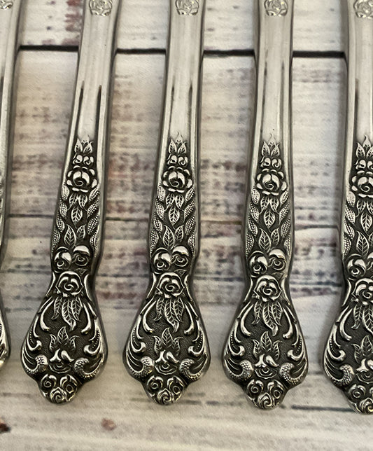 Versailles Japan Stainless Steel Rose Pattern Dinner Knives Lot of 7