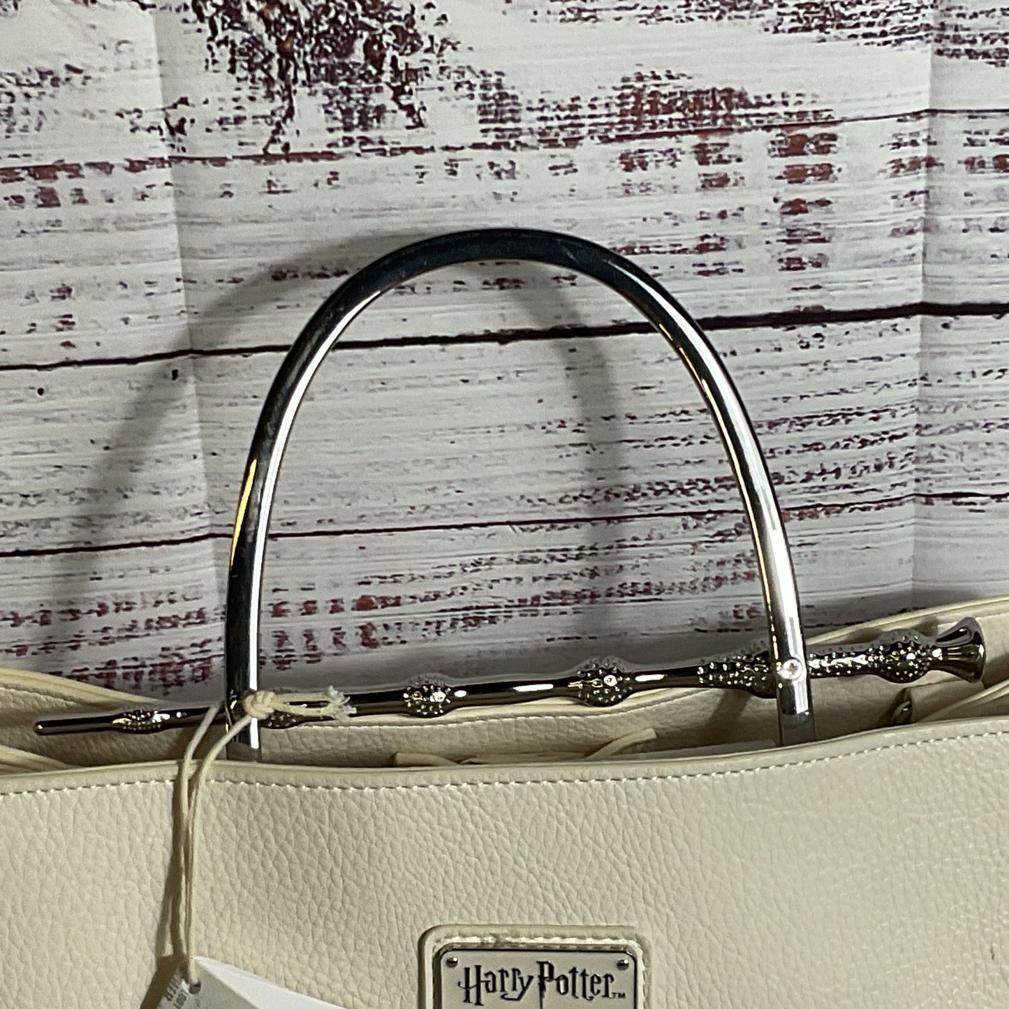 NWT LOUNGEFLY Harry Potter Deathfly Hallowe White Purse with Silver Elder Wand