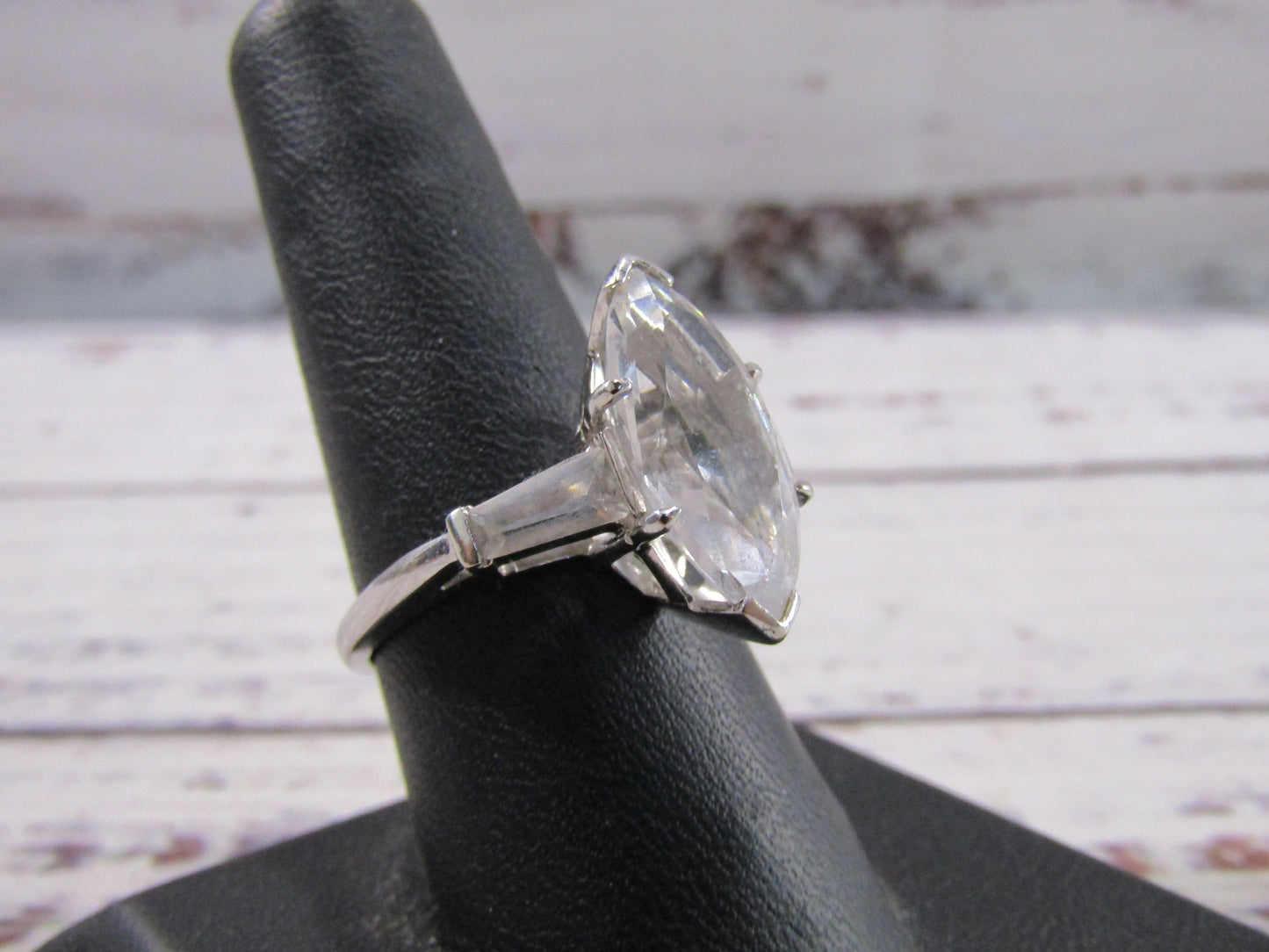 14k White Gold Marquise CZ Cocktail Ring Size 9