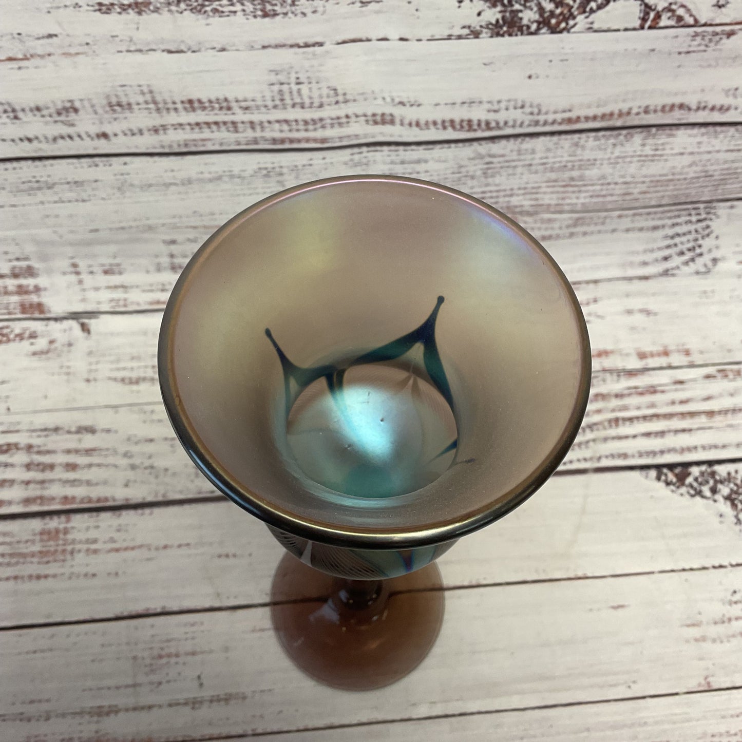 Stuart Abelman Signed Iridescent Pulled Feather Art Glass 9" Goblet 1980