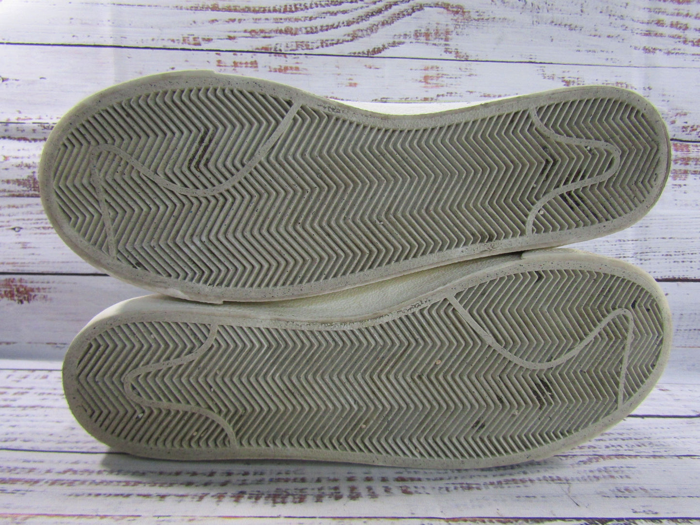 Nike Blazer '77 Men's Vintage Pine Green Mid-Top Sneakers Size 9.5 BQ6806-115