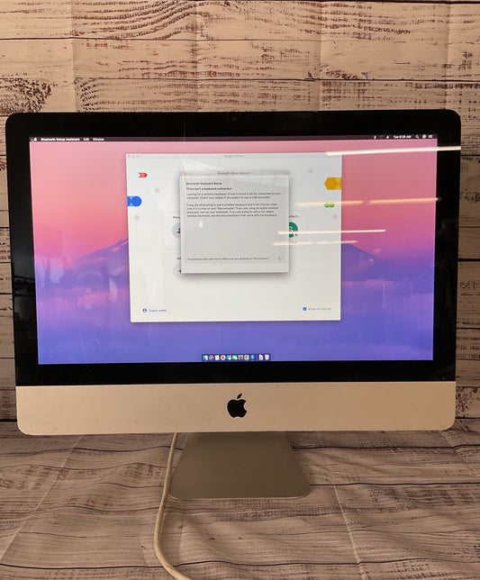 Apple iMac 21.5 Inch Mid 2010s Intel Core i3 Desktop Computer