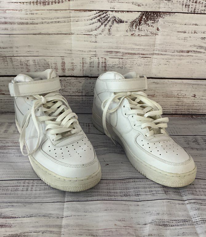 Men's Nike Air Force 1 Mid 07 White Sneaker Size 11