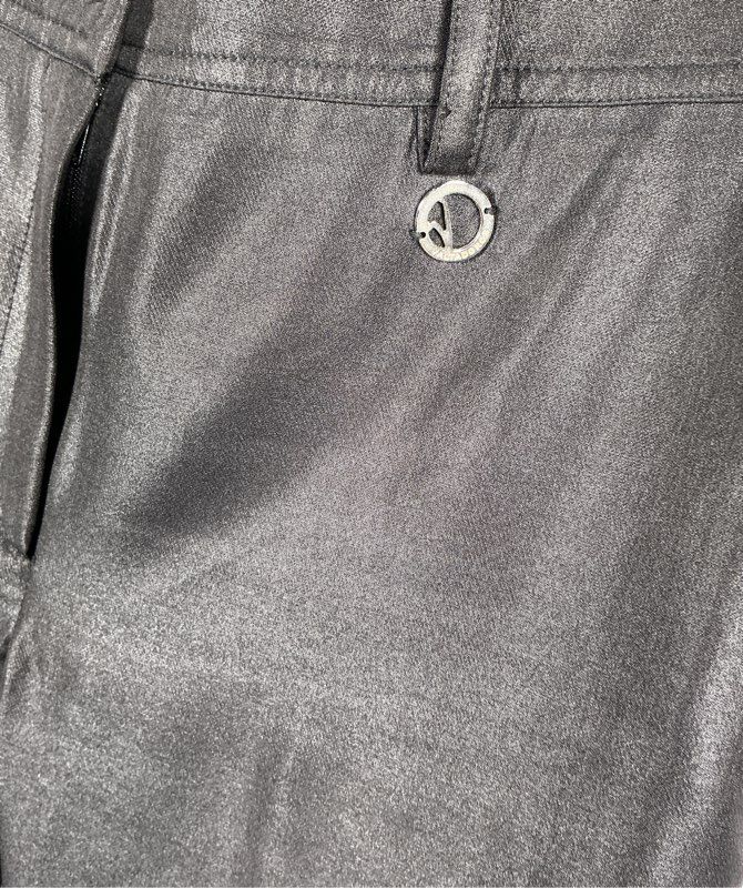 Women's Valtadoros Black Pants Size M Retail $350 MISSING ONE BUTTON
