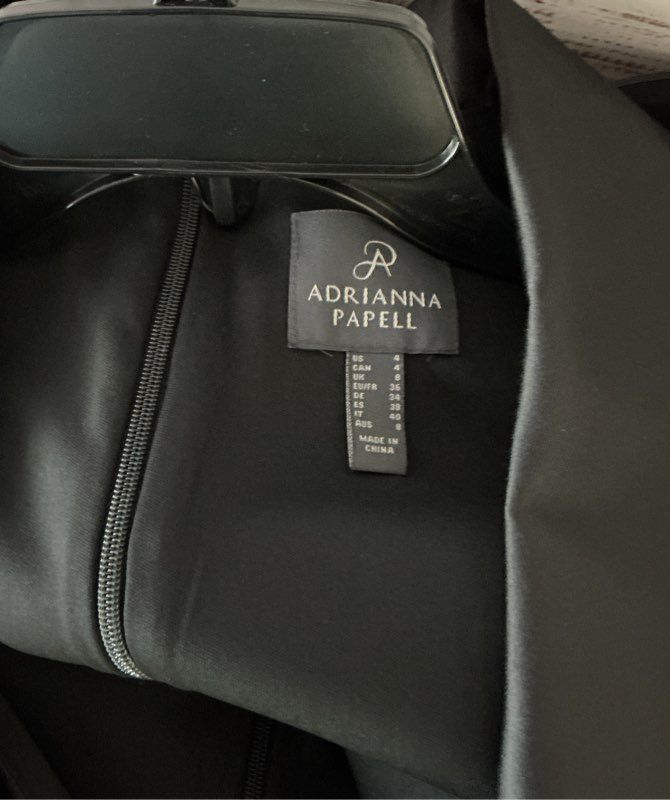 NWT Adrianna Papell Black Crystal Tuxedo Trim Jumpsuit Size 4 Retail $199