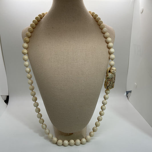 VTG./ANTIQUE Carved Bone Netsuke Pendant & Beaded Necklace