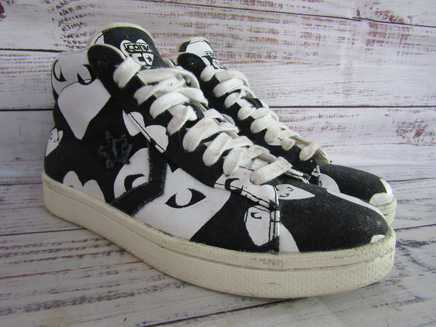 Converse x Comme des Garçons PLAY Women's Black Mid Top Sneakers Size 6.5