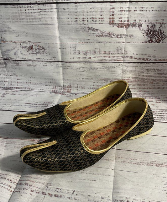 Manyavar Black & Gold Slip-On Men's India Dress Shoes Size 11