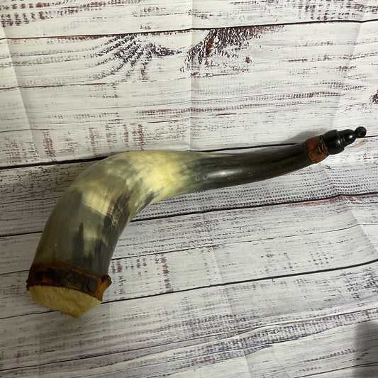 VTG./ANTIQUE Powder Horn 17"- MISSING STRAP