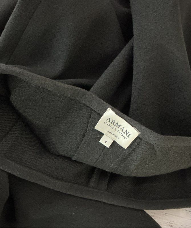 Women's Armani Collezioni Black Pants Size 4