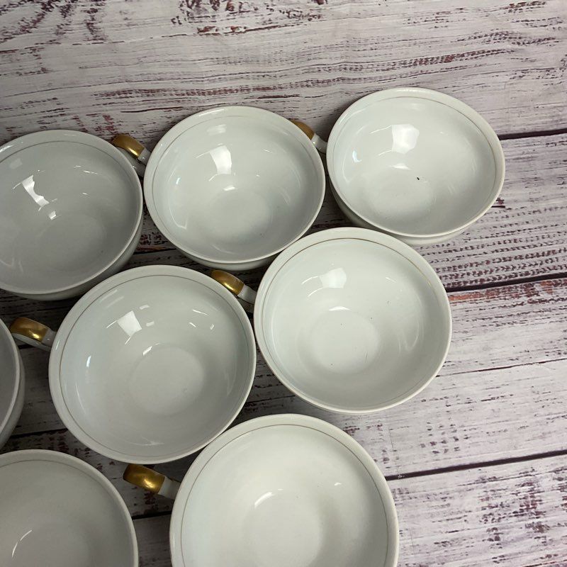 VTG. Mikasa Venice 9266 White & Gold Trim Porcelain Tea Cup Set 8 Pc.