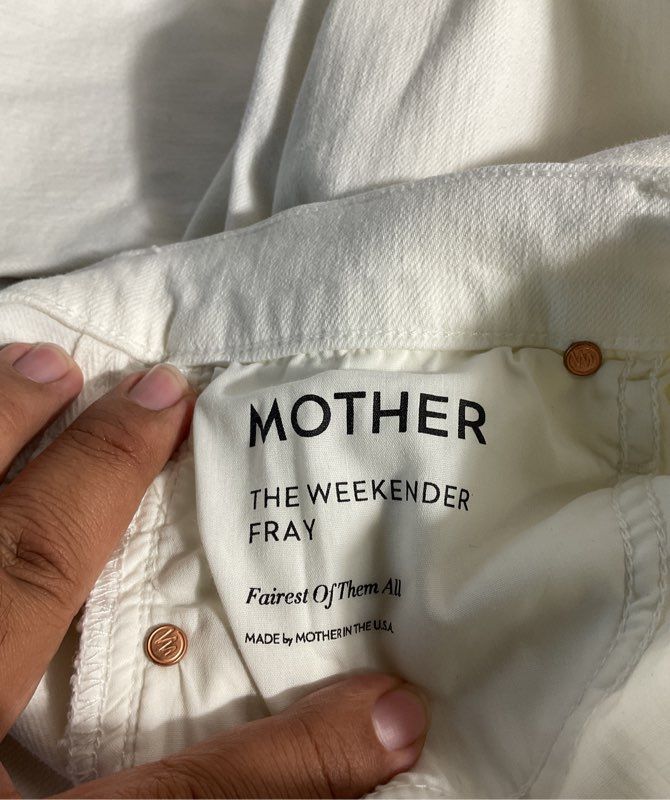 Mother The Weekender Fray White High Rise Flare Jeans Fairest Of Them All 24
