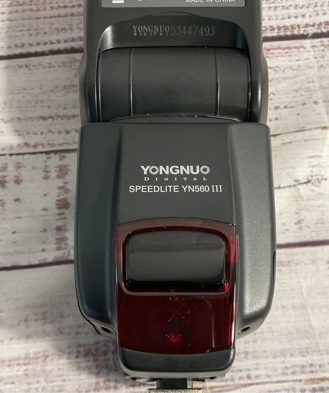 YONGNUO Speedlite YN-560-III Shoe Mount Flash