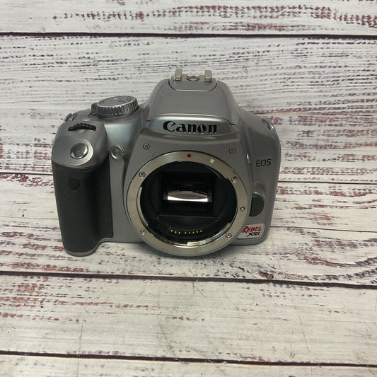 Canon EOS Rebel XSi 12.2mpl Silver Digital SLR Camera Turns On