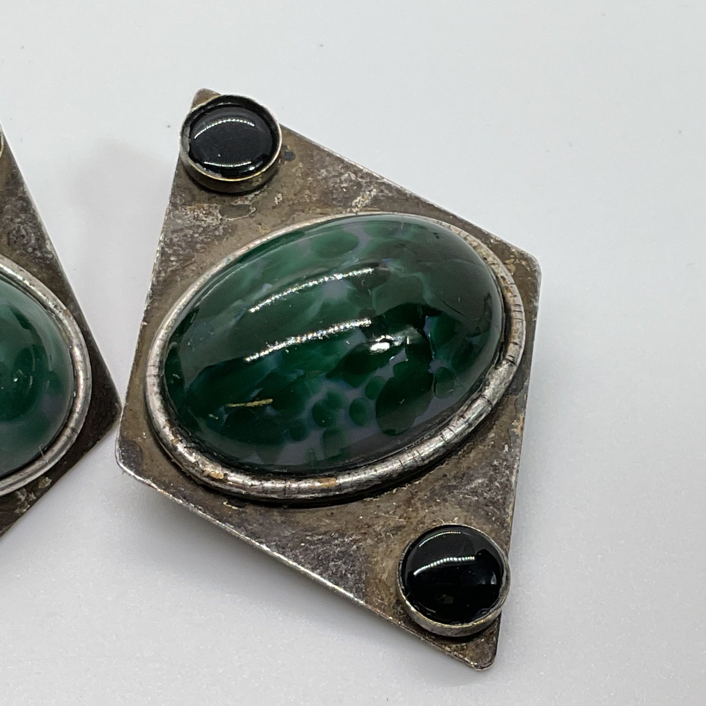 VTG. KATE HINES Silver Tone Green Stone Clip On Earrings- 2"