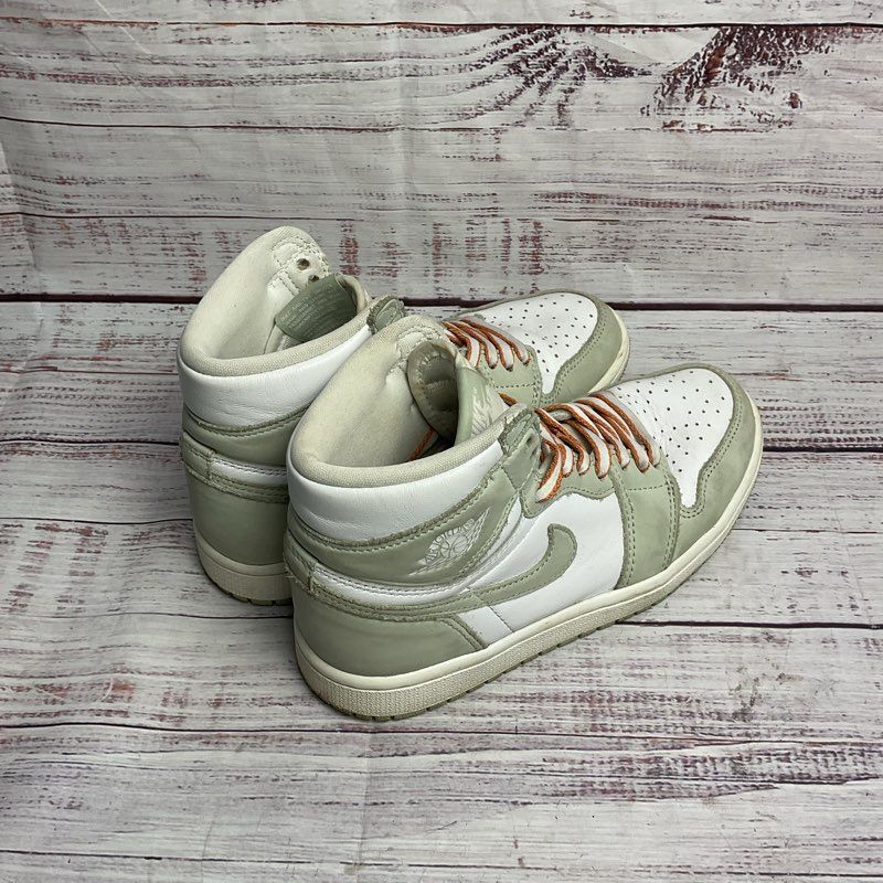 Nike Air Jordan 1 Retro OG High Seafoam Green/Orange Lace Sneaker Women's Size 6