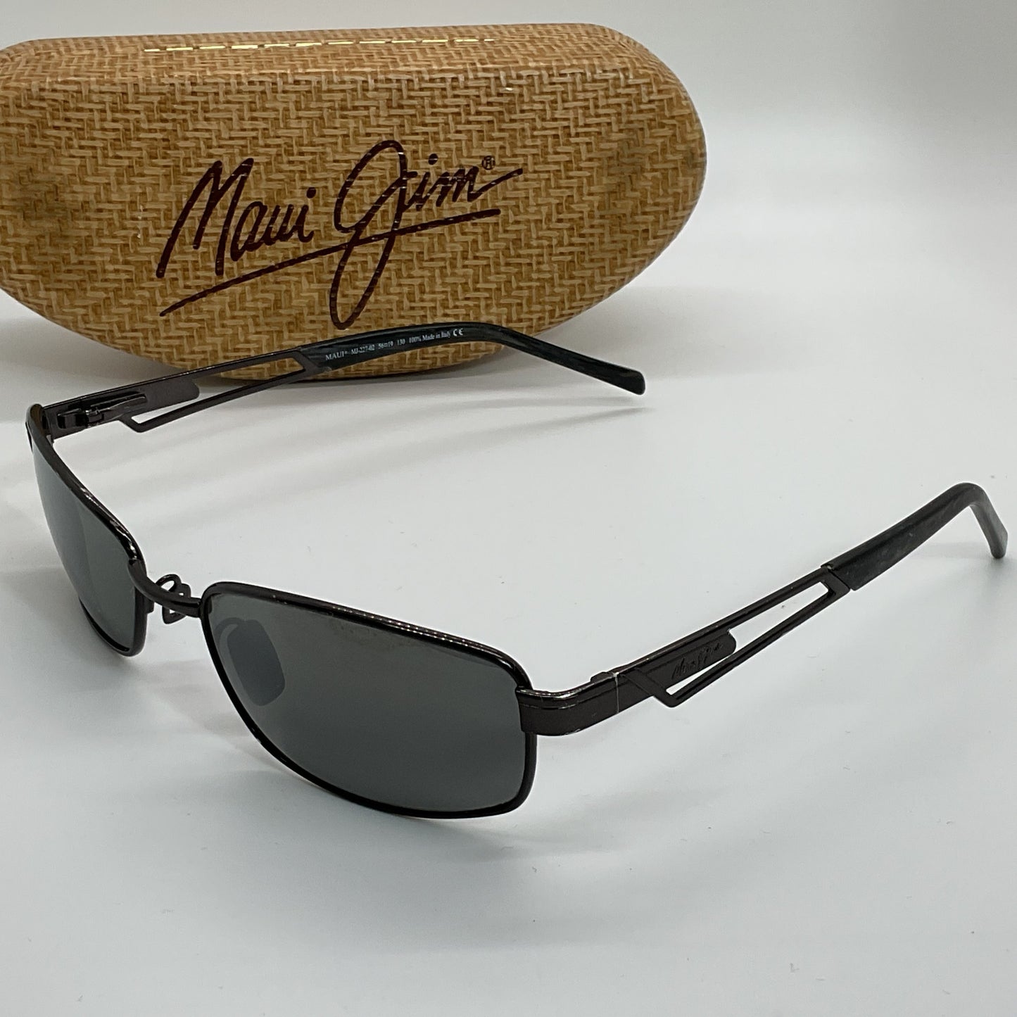 MAUI JIM MJ227-02 Puamana Men's Dark Gunmetal Sunglasses with Case- 56[ ]19 130