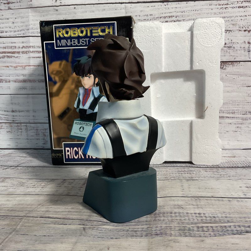 VTG. 2002 Robotech Mini Bust Series Rick Hunter 6.5" Toynami Anime Collectible