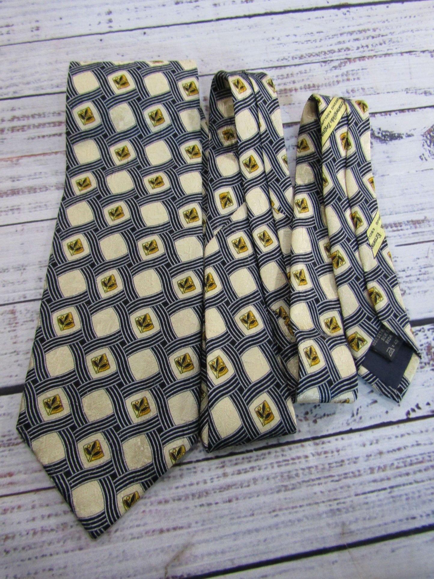 Ermenegildo Zegna Men's Olive Leaf Print Silk Tie Made in Italy