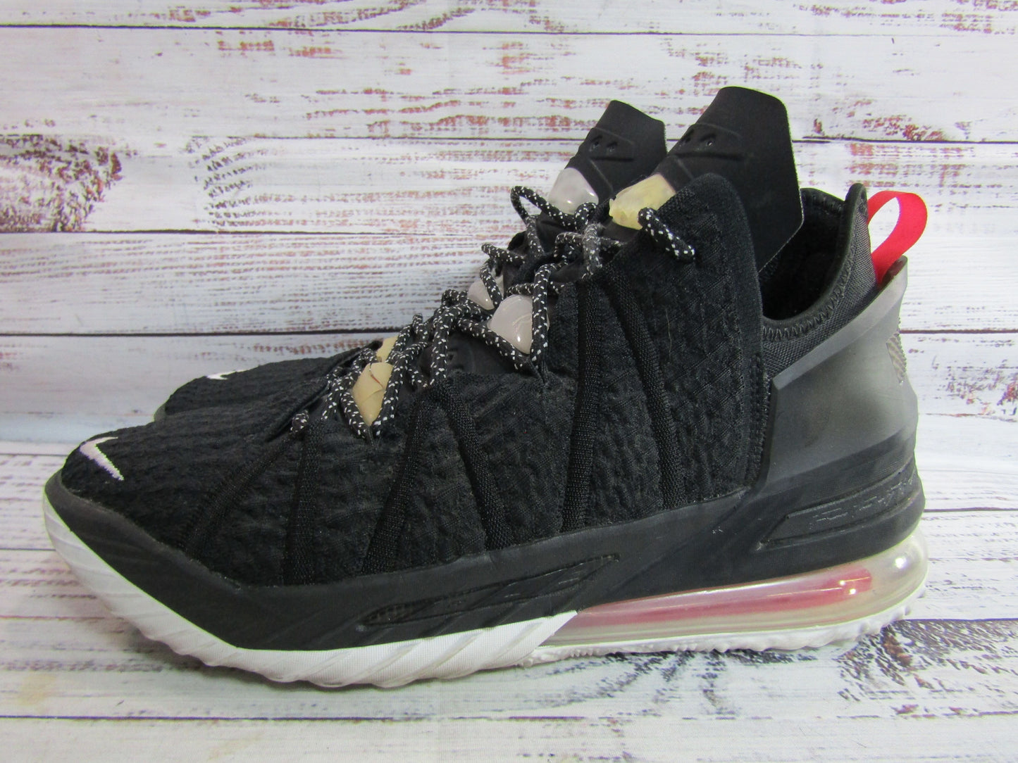 Nike LeBron 18 Bred Men's Black Mid-Top Sneakers Size 10 CQ9283-001