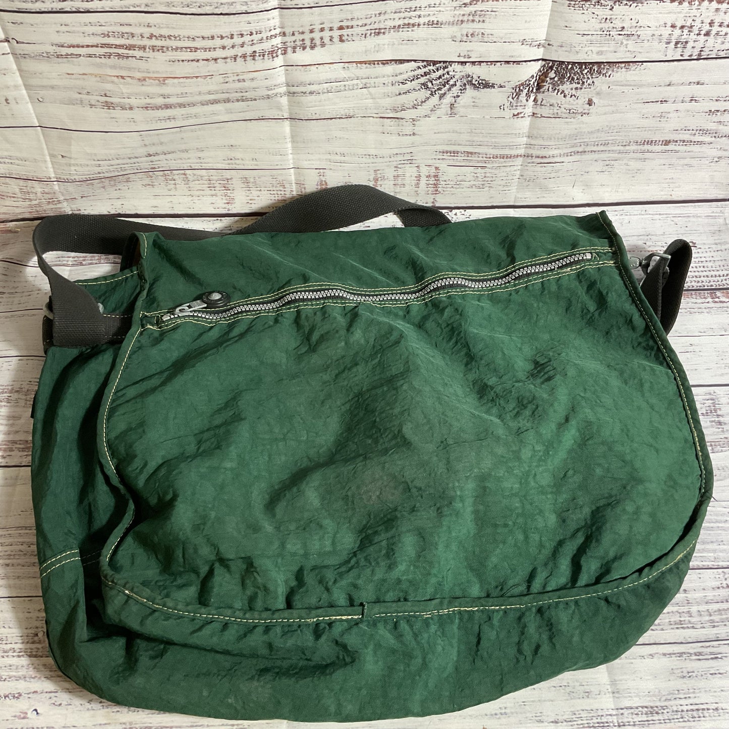 VTG. KIPLING Kipling Messenger Laptop Strap Bag