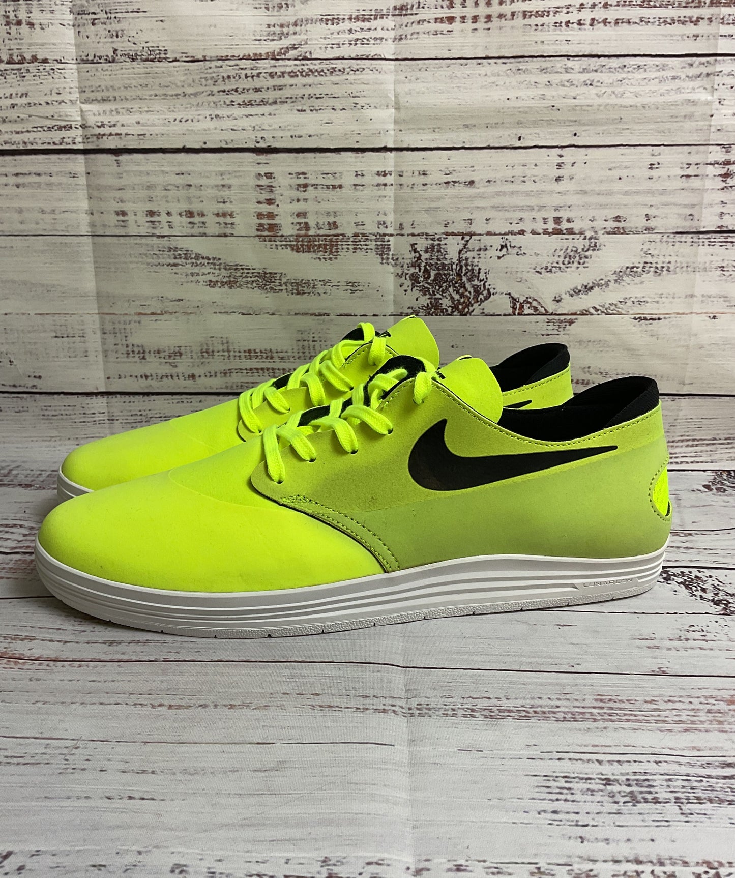 Nike SB Lunar Oneshot Neon Green Athletic Shoe Men Size 10.5 New in Box
