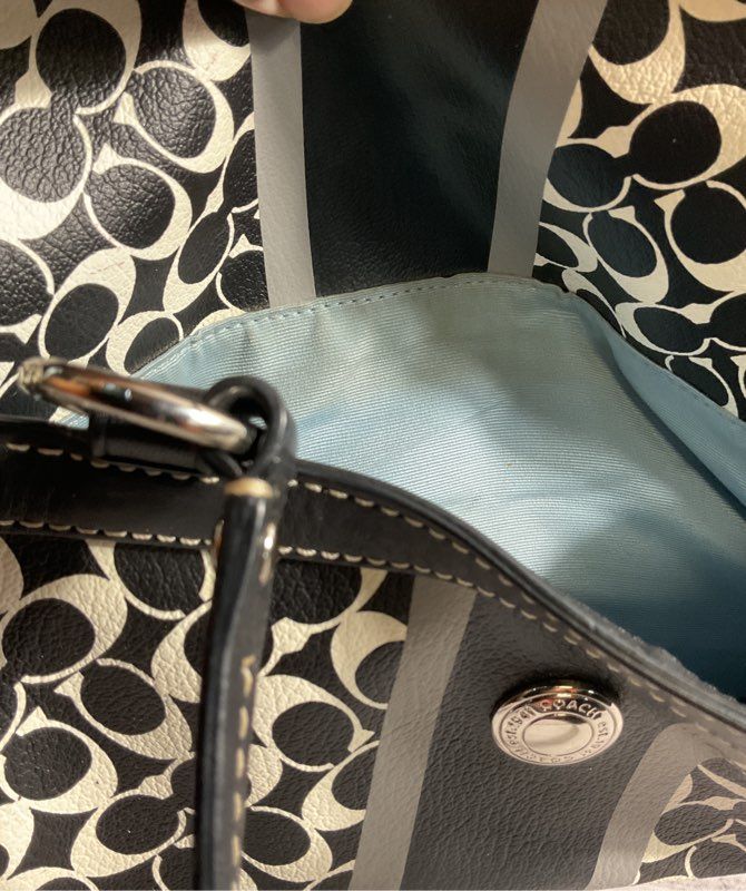 COACH F15132 Chelsea Black & White Signature Coated Canvas Tote Handbag