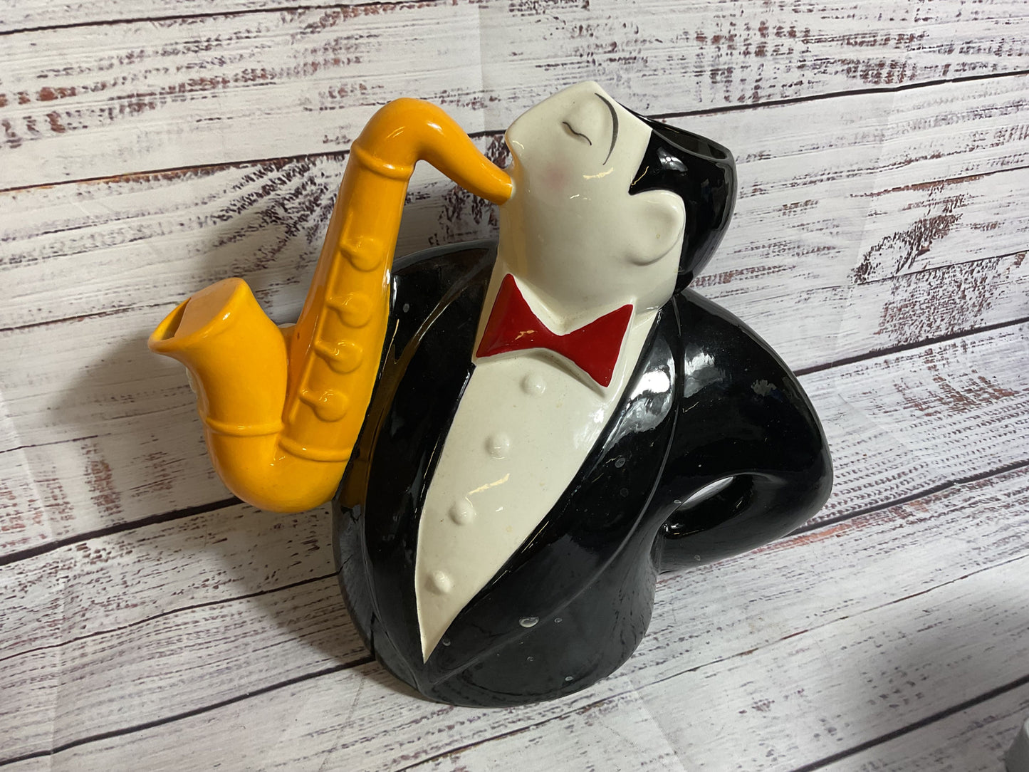 VTG 90' CLAY ART Jazz Series Tuxedo Saxophone Player Teapot- 8.5" x 11" **READ**
