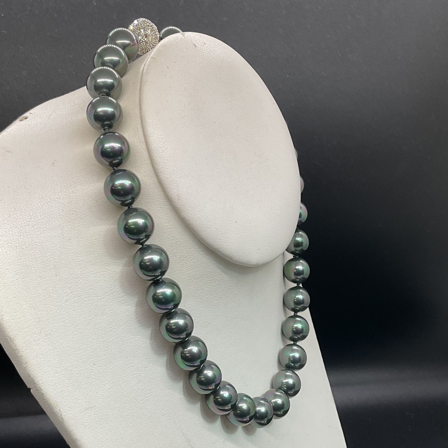 Faux Tahitian Pearl Rhinestone Necklace & Earring Set- 16"