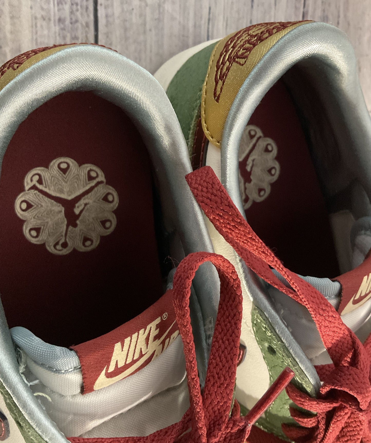 Nike Jordan Air Jordan 1 Low SE Year of the Dragon Sneakers Multicolor 6.5