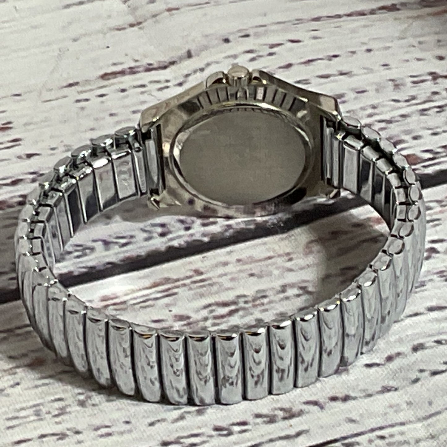 AMITRON 25/6053 Pro All Sport Women's Silver Tone Watch- NEEDS BATTERY