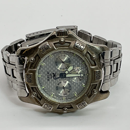 RELIC Wet Men's Date Stainless Steel Silver 50m Quartz Watch- NEEDS BATTERY