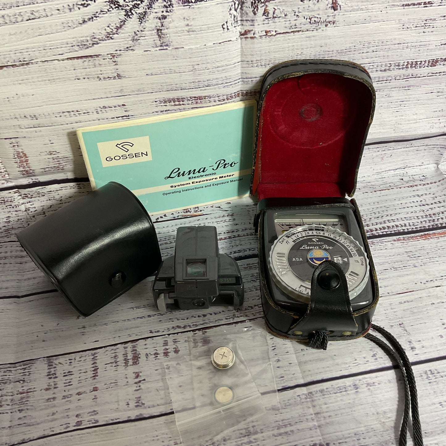GOSSEN Luna Pro Light Meter with Lunasix 3 Tele Viewfinder Attachment w/Manual