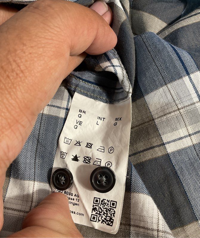 Hugo Boss Men's Long Sleeve Buttoned Plaid Shirt Blue & Grey Size L