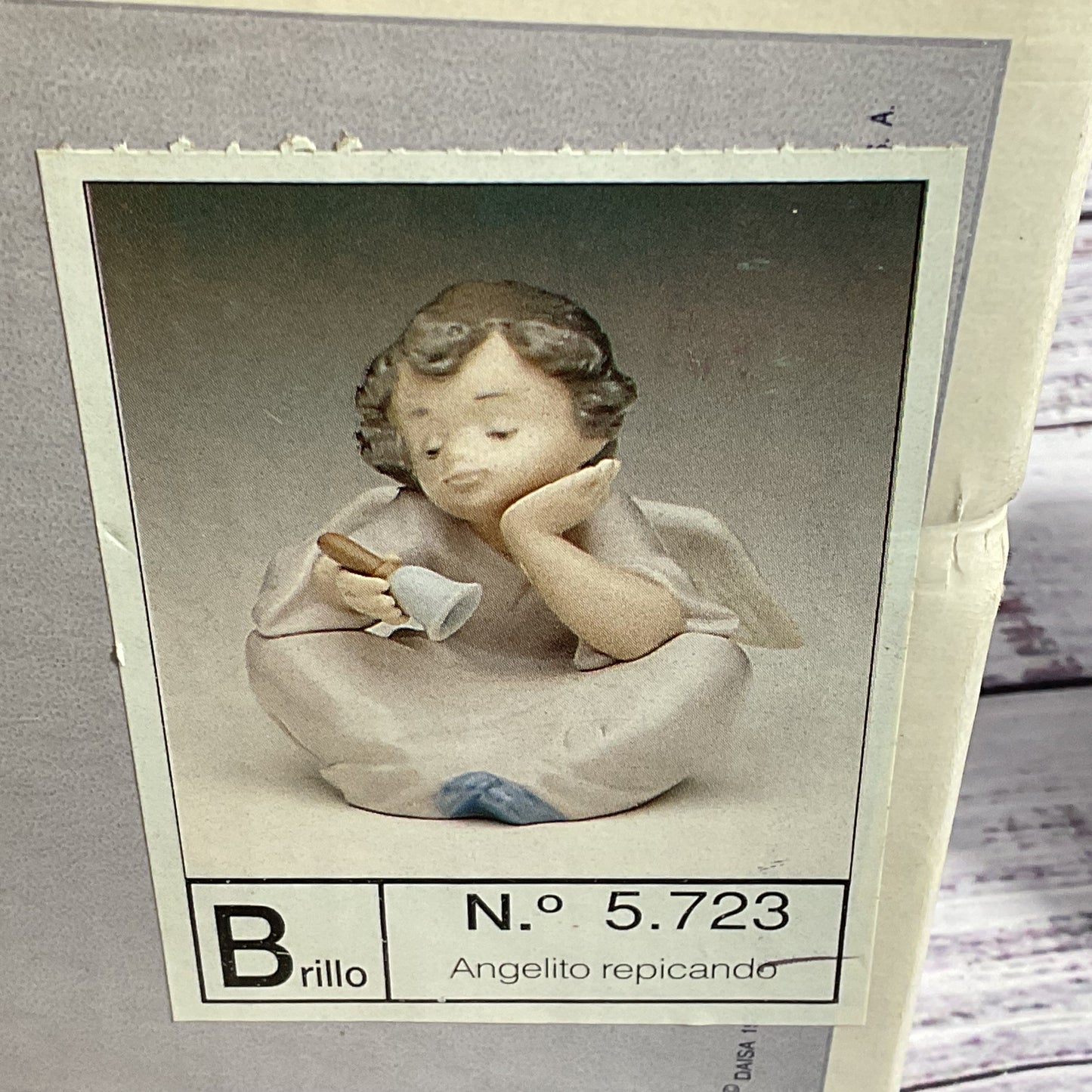 VTG. LLADRO #5723 Angelito Repicando/ Little Angel Chiming Porcelain Figurine