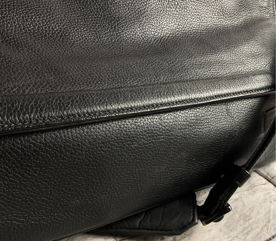 Tumi Pebble Leather Fold Over Crossbody Messenger Bag Black