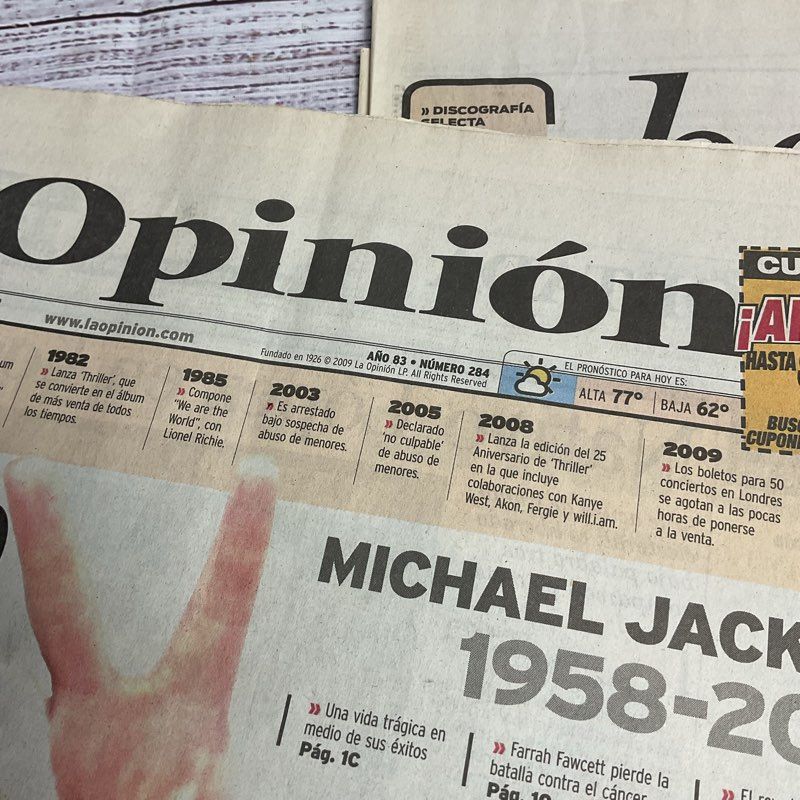 Michael Jackson Death Spanish Newspapers La Opinion/HolaLA June 26, 2009 Bundle