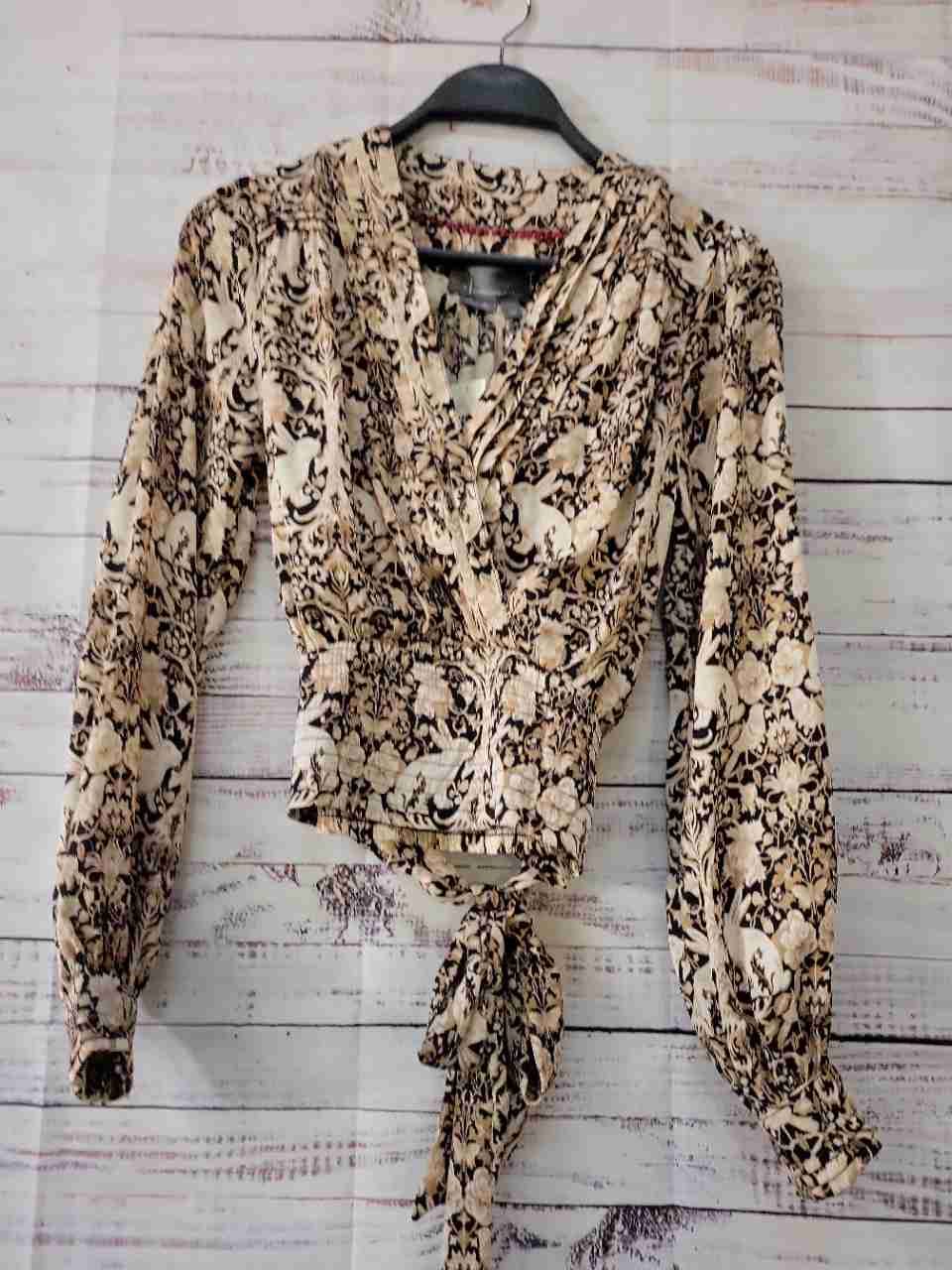 NWT Women's Anthropologie Beige/Black Top Size XXS