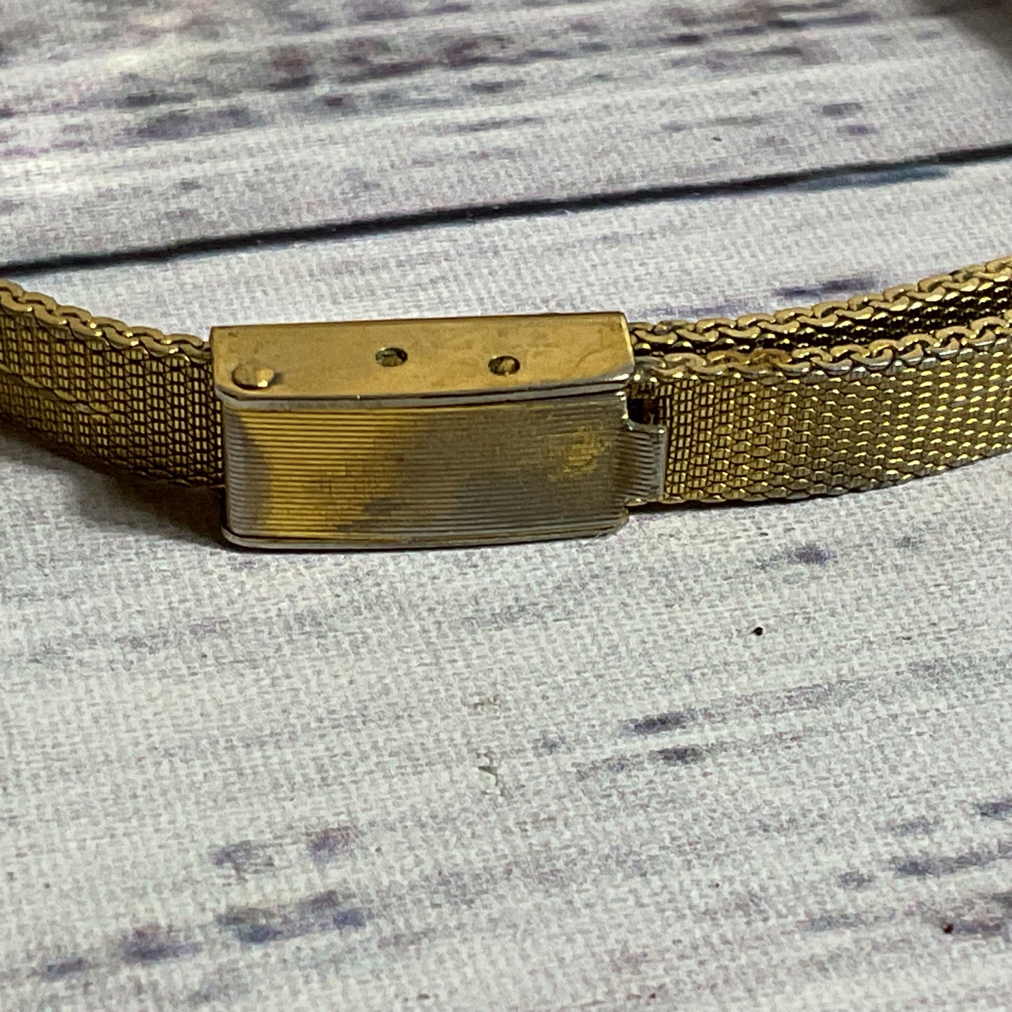 VTG. GRUEN Women's Gold Tone Diamond Accent Mesh Band Watch