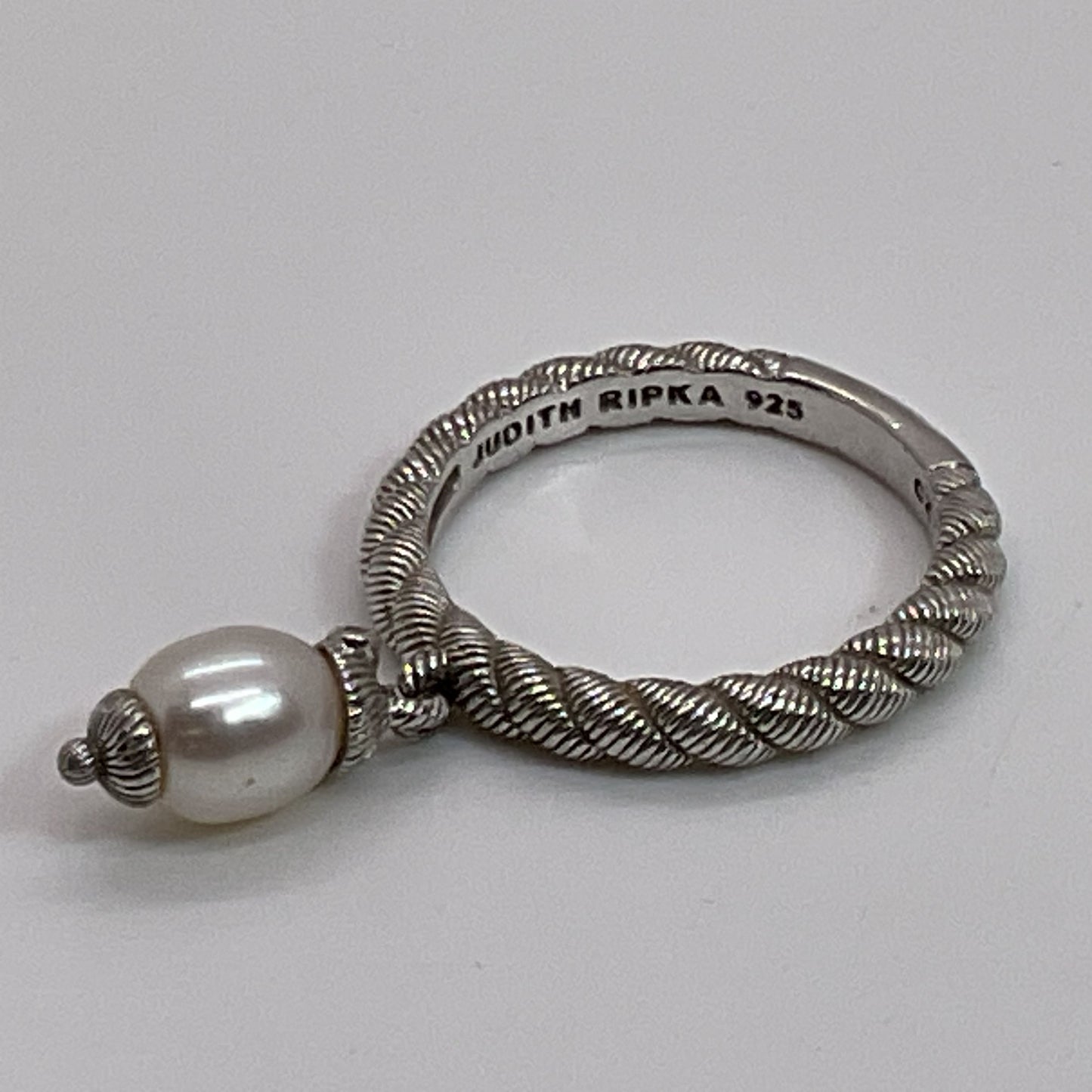 JUDITH RIPKA Sterling Silver Rope Band Pearl Dangle Charm SZ 8 Ring- 4.14g