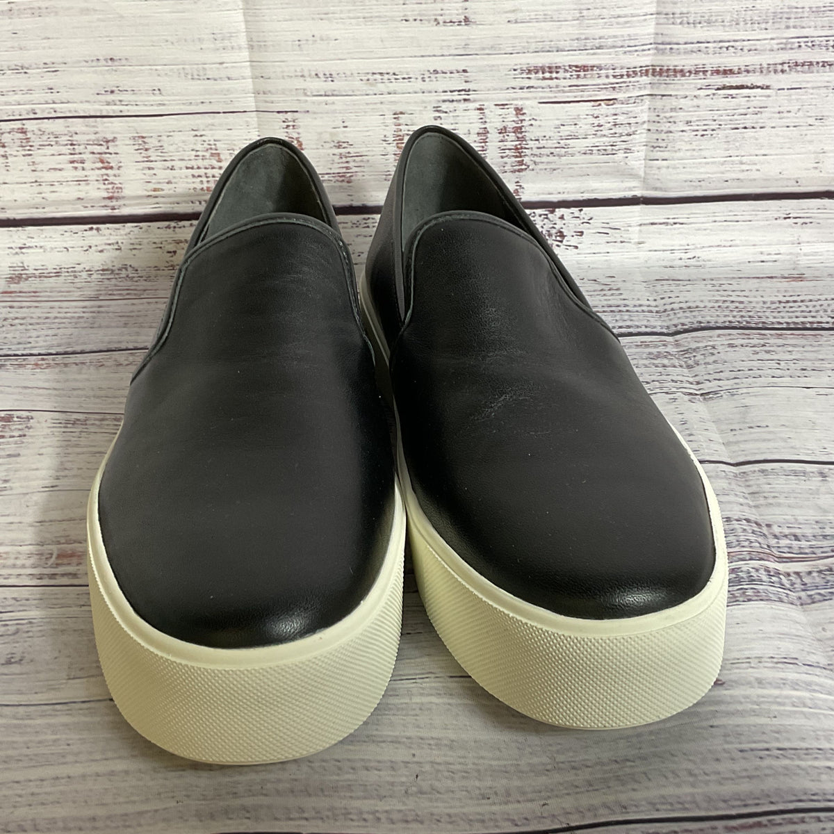 NWOB VINCE. Men's Black Slip-On Shoes- SZ 7.5