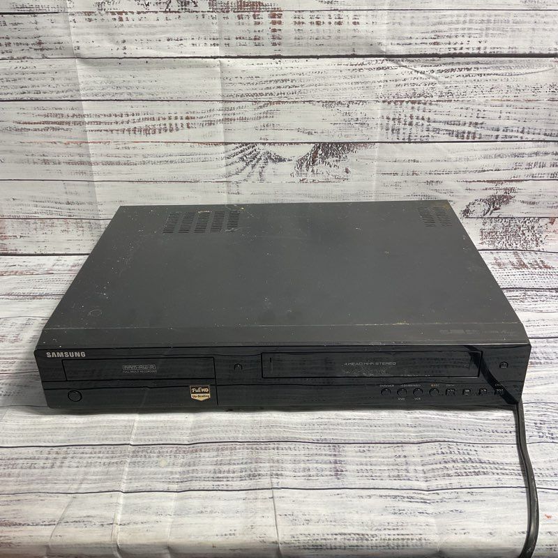 Samsung DVD-VR375 VCR and DVD Player FOR PARTS