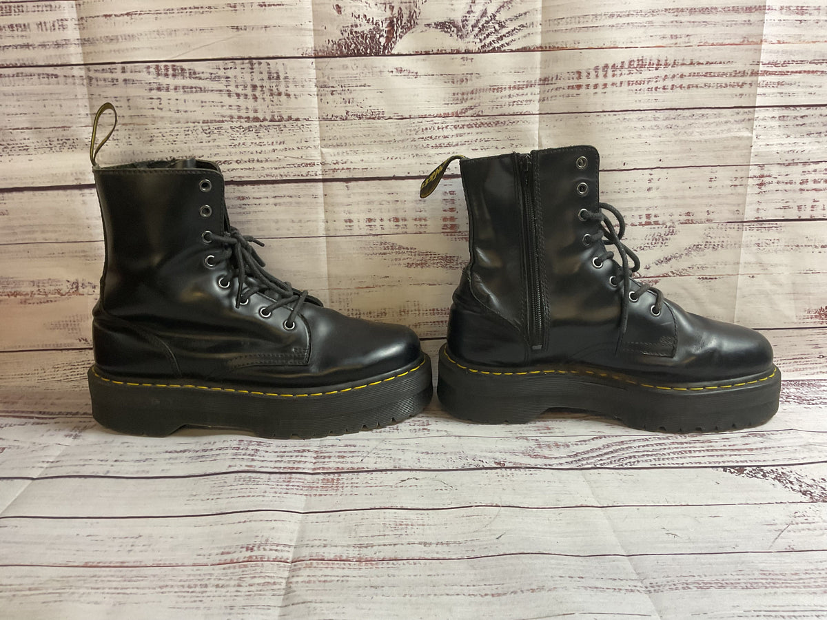 Dr. Martens Black Side Zipper Boot M9 L10
