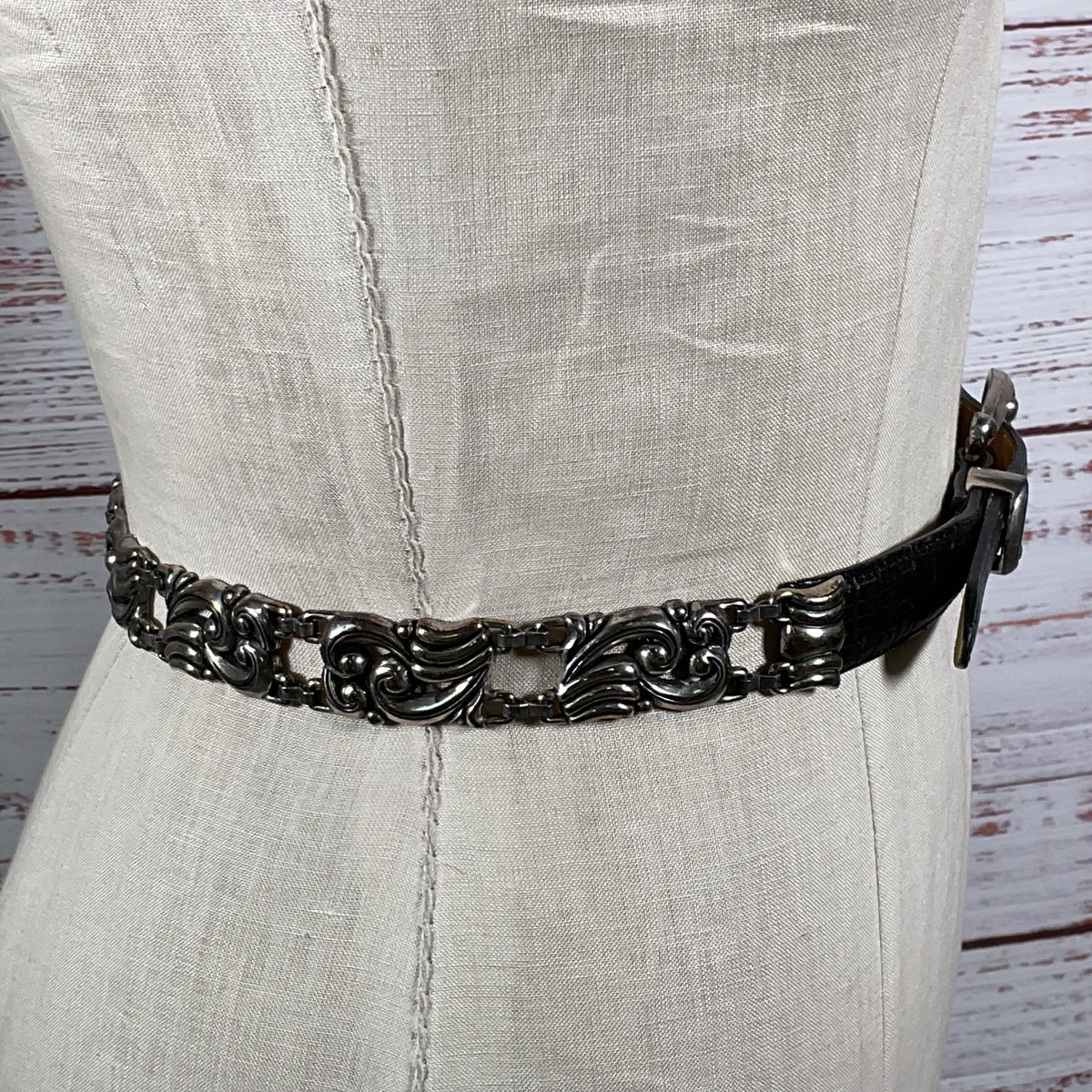 BRIGHTON Women's Black Leather Link Western .75" Belt- 31"